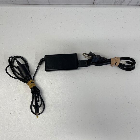 Genuine Fujifilm AC-5VW Digital Camera AC Power Supply 5V 1.5A Adapter Charger - Picture 1 of 4